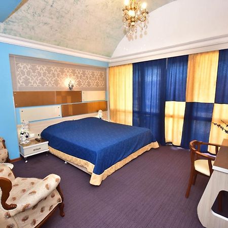 Hotel Chao Батуми Екстериор снимка