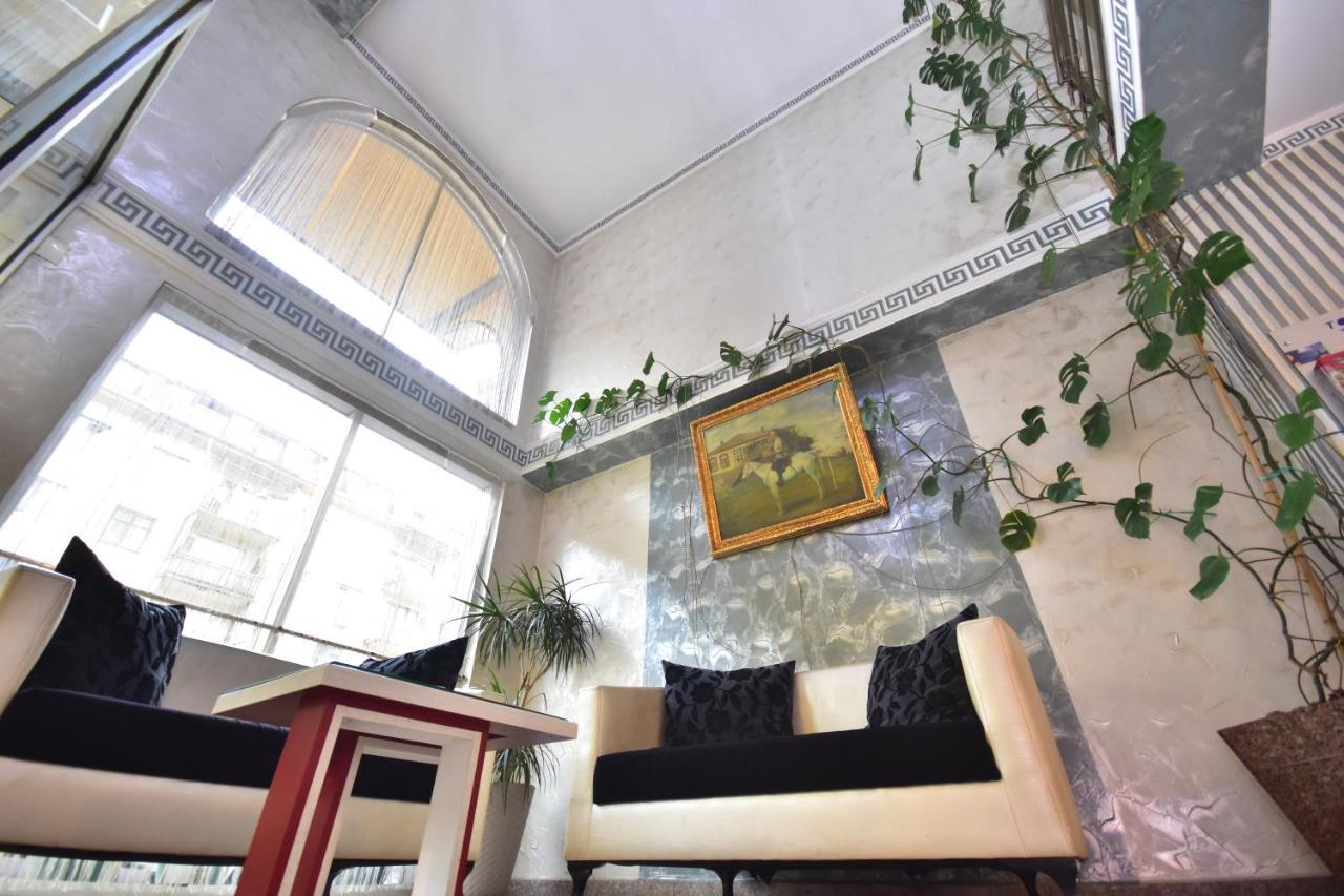 Hotel Chao Батуми Екстериор снимка