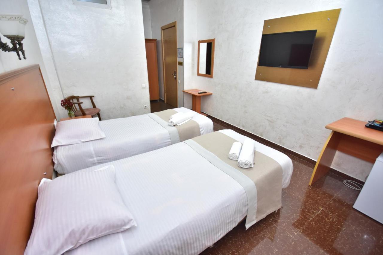 Hotel Chao Батуми Екстериор снимка