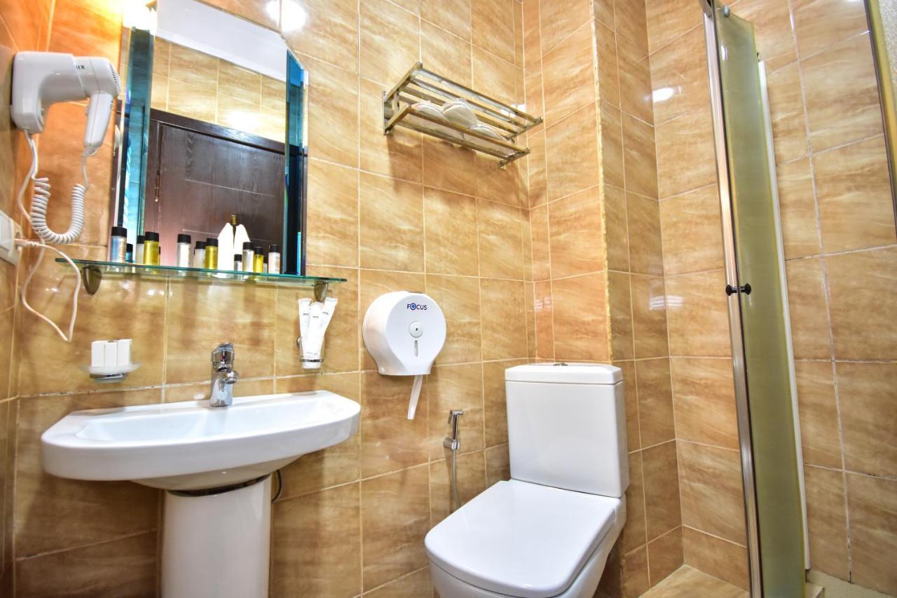 Hotel Chao Батуми Екстериор снимка