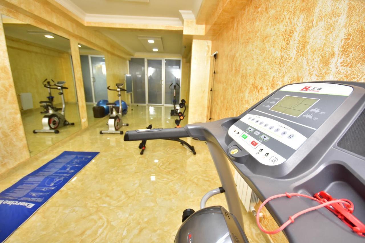 Hotel Chao Батуми Екстериор снимка