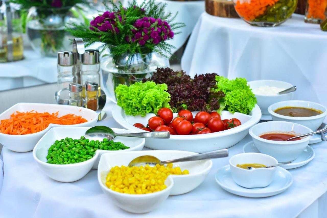 Hotel Chao Батуми Екстериор снимка